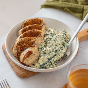 Suprema de Pollo Rellena con Queso Azul y Espinacas a la Crema, Keto, 340 g, Tremus