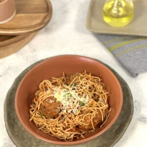 Albóndigas de Res con Espagueti Integral al Pomodoro, 380 g, Tremus